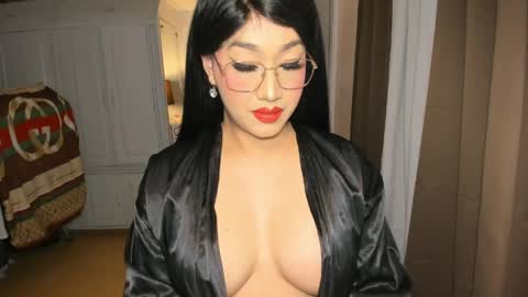 Alicia online show from April 2026 06:10:01 PM