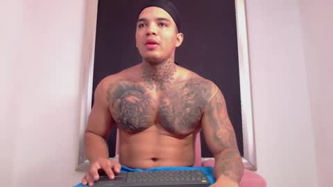 AquilesElpapi online show from September 2025 08:52:02 PM