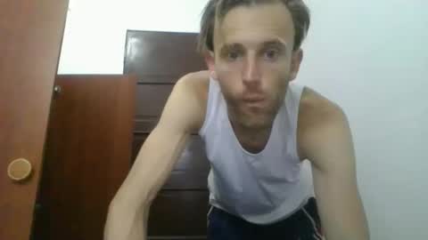 Snapshot of aquilesmade chatting on November 2025 03:03:02 PM Aquilesmade online show from November 2025 03:03:02 PM