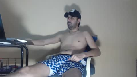 Snapshot of arabebigcock chatting on September 2025 08:32:02 PM ARABE online show from September 2025 08:32:02 PM