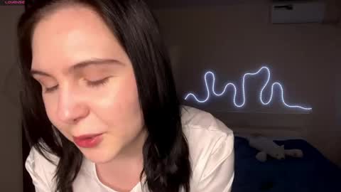 Emi online show from April 2026 04:30:02 PM