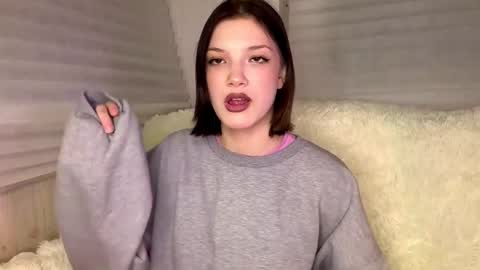 Caroline online show from March 2026 06:25:01 PM