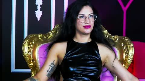 Snapshot of areina chatting on June 2026 06:18:02 AM Areina online show from June 2026 06:18:02 AM