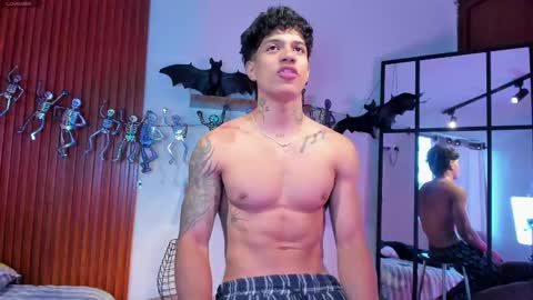 Snapshot of aress444 chatting on October 2025 01:10:01 PM aress444 online show from October 2025 01:10:01 PM