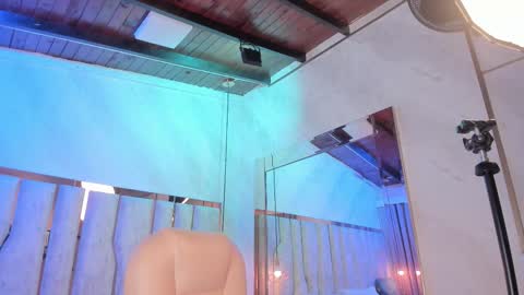 ARI  online show from November 2025 11:43:02 AM