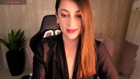 Snapshot of aria95_a chatting on December 2025 08:59:01 PM Aria95 a online show from December 2025 08:59:01 PM