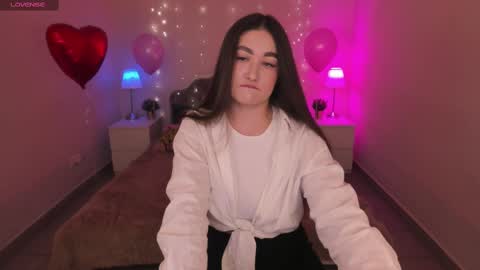 Snapshot of aria_blisss chatting on February 2025 11:10:02 PM aria_blisss online show from February 2025 11:10:02 PM