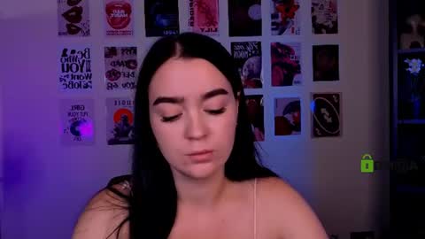 Snapshot of aria_glow chatting on July 2026 07:16:01 PM Aria online show from July 2026 07:16:01 PM