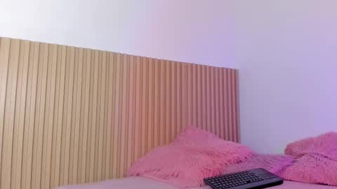 Aria Millers  online show from February 2026 11:27:01 AM