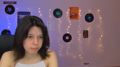 Snapshot of aria_wild_ chatting on May 2026 08:52:01 AM aria_wild_ online show from May 2026 08:52:01 AM