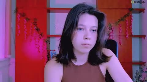 aria_wild_ online show from June 2026 07:05:02 PM