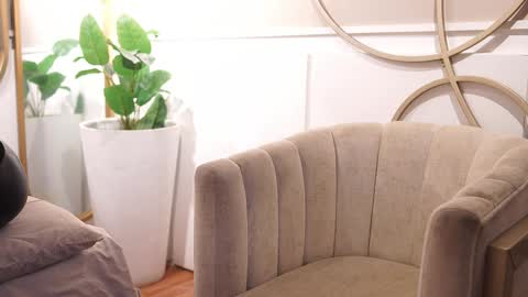 Ariaa online show from November 2025 01:03:01 PM