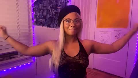 Aria Atelier online show from December 2025 08:11:01 AM