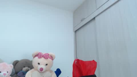 ariacoral online show from October 2025 02:19:01 PM