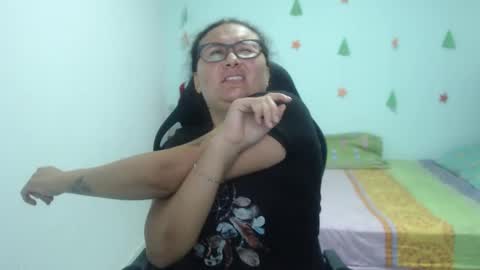 ...Ariana... online show from January 2025 06:28:01 PM