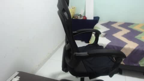 ...Ariana... online show from April 2026 06:24:02 PM