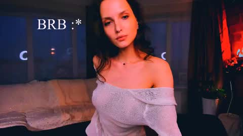 Snapshot of ariadna_s chatting on May 2026 04:07:02 AM Ariadna online show from May 2026 04:07:02 AM