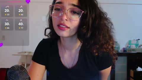 ariagal online show from March 2026 11:42:02 PM