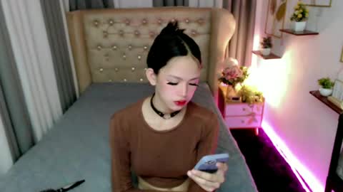 Snapshot of ariahooper chatting on April 2026 11:59:02 AM Christine JorgensenChristmas wish breasts implants online show from April 2026 11:59:02 AM