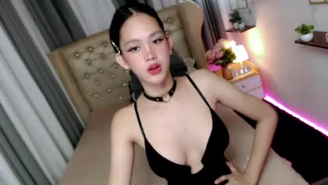 Snapshot of ariahooper chatting on July 2026 07:56:02 AM Christine JorgensenChristmas wish breasts implants online show from July 2026 07:56:02 AM
