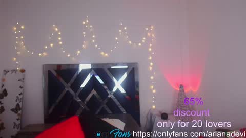 Snapshot of ariana_devil1 chatting on January 2025 04:41:01 PM ariana devil online show from January 2025 04:41:01 PM