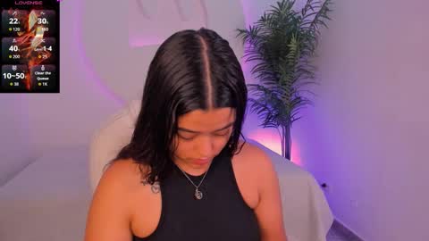 Snapshot of ariana_pierce chatting on December 2025 12:34:02 PM Ariana online show from December 2025 12:34:02 PM