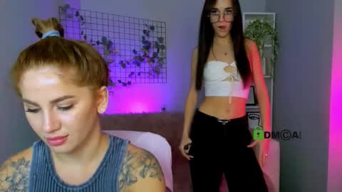 Snapshot of ariana_ross7 chatting on September 2025 10:27:01 AM ariana_ross7 online show from September 2025 10:27:01 AM