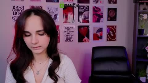 Snapshot of ariana_ross7 chatting on July 2026 07:18:02 PM ariana_ross7 online show from July 2026 07:18:02 PM