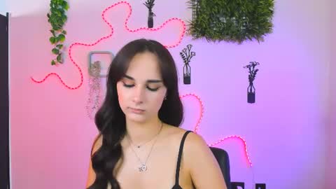 Snapshot of ariana_ross7 chatting on July 2026 07:20:02 PM ariana_ross7 online show from July 2026 07:20:02 PM