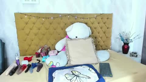 Ariana diosa online show from January 2025 05:13:01 PM