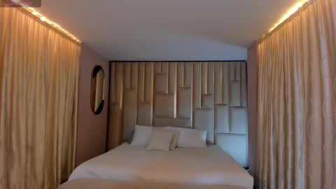 Ariana Dumont online show from January 2026 11:15:01 AM