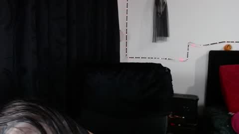 help me 100 hands up my OF is Free  online show from October 2025 12:31:02 AM