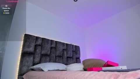 arianna_0 online show from February 2026 12:48:02 PM