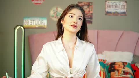 arianna_moonx online show from May 2026 07:45:02 PM