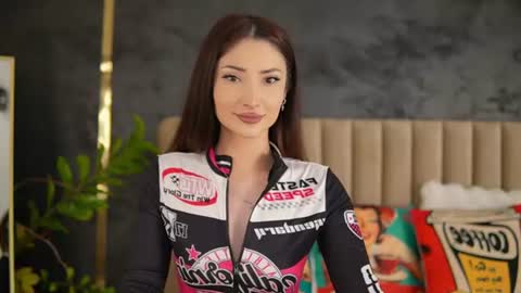 arianna_moonx online show from July 2026 02:20:02 PM