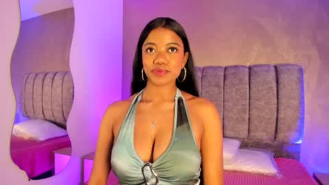 Snapshot of arianna_roxe_ chatting on June 2026 08:57:01 AM arianna_roxe_ online show from June 2026 08:57:01 AM