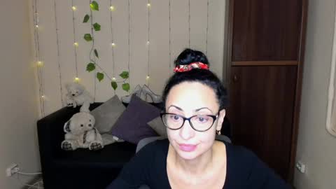 Arianna online show from January 2025 05:48:02 AM