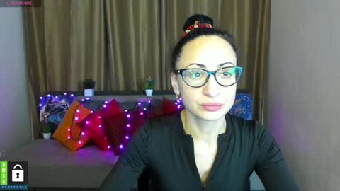 Arianna online show from January 2025 12:30:01 PM