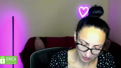 Arianna online show from October 2025 05:43:02 PM
