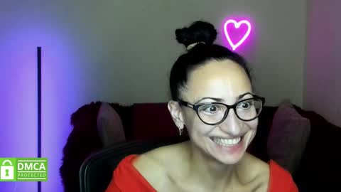 Arianna online show from October 2025 06:38:02 PM