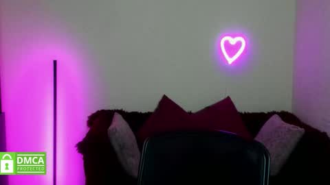 Arianna online show from October 2025 05:24:01 PM