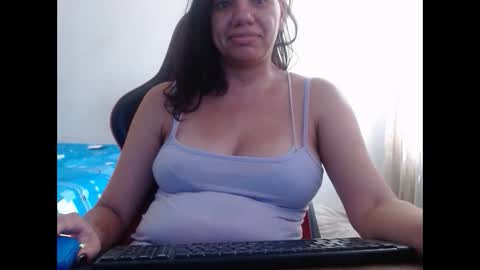 Snapshot of ariannaloovel chatting on September 2025 02:41:02 PM ariannaloovel online show from September 2025 02:41:02 PM