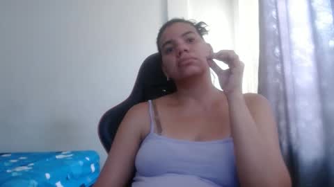 Snapshot of ariannaloovel chatting on October 2025 05:14:02 PM ariannaloovel online show from October 2025 05:14:02 PM