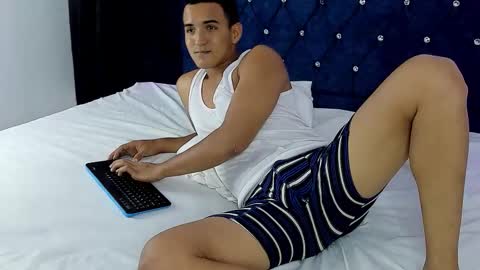 ArielMarquez online show from October 2025 08:18:02 PM
