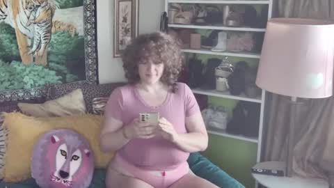 Snapshot of arielabai chatting on October 2025 06:42:01 PM Arielle Ari online show from October 2025 06:42:01 PM