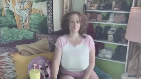 Snapshot of arielabai chatting on October 2025 05:36:02 PM Arielle Ari online show from October 2025 05:36:02 PM