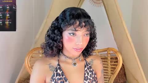 Snapshot of ariella_ruiz chatting on September 2025 02:54:02 AM A R I online show from September 2025 02:54:02 AM
