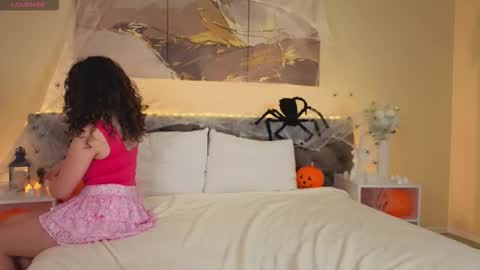 Ariella GTM3  Tue Wed Thu Fri Sat  0400 am-1030pm online show from November 2025 01:08:01 AM