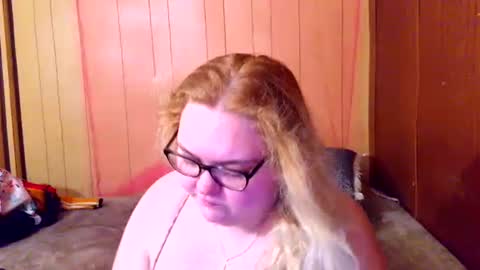 Snapshot of ariellejade06 chatting on June 2026 09:19:02 AM ariellejade06 online show from June 2026 09:19:02 AM