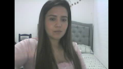 Snapshot of arielrose1022 chatting on June 2026 01:28:02 AM Ariel Rose online show from June 2026 01:28:02 AM